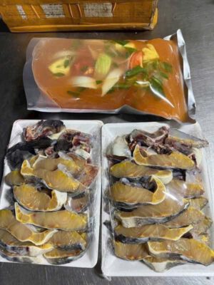 Cá tầm Sapa cắt khúc đóng khay kèm gói canh chua